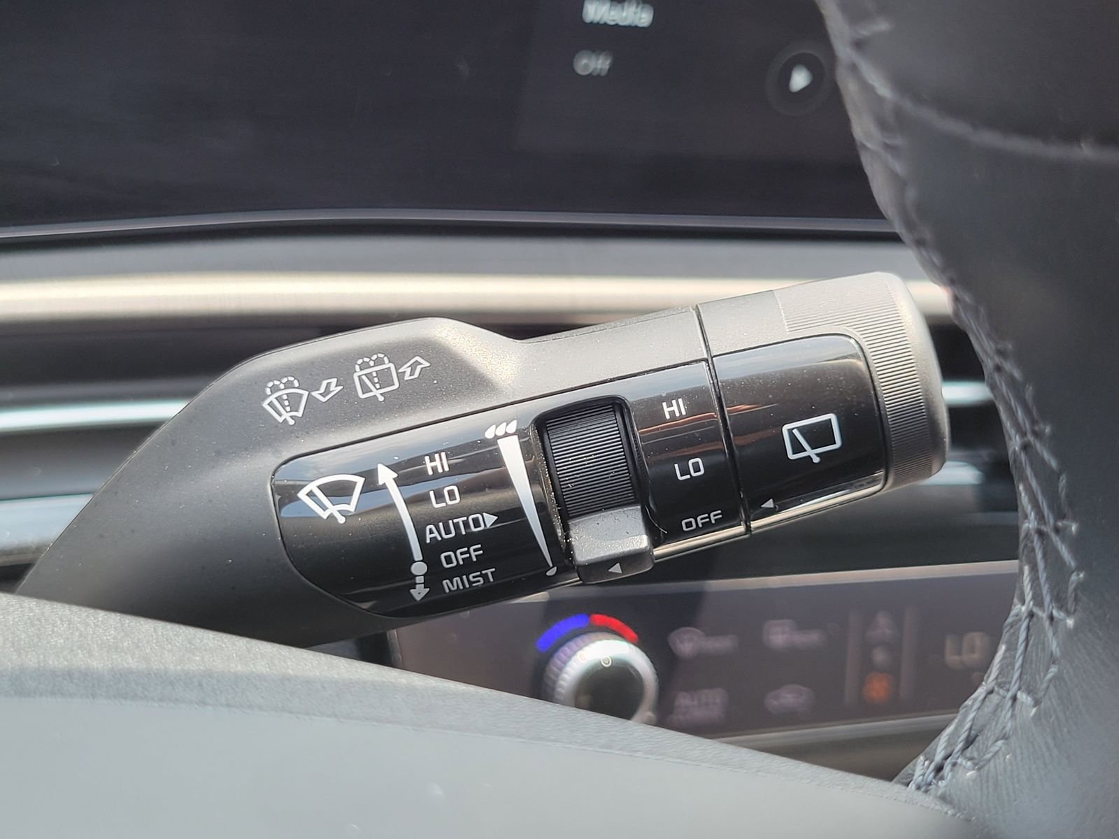 Used 2026 Black Kia X-Line image 17