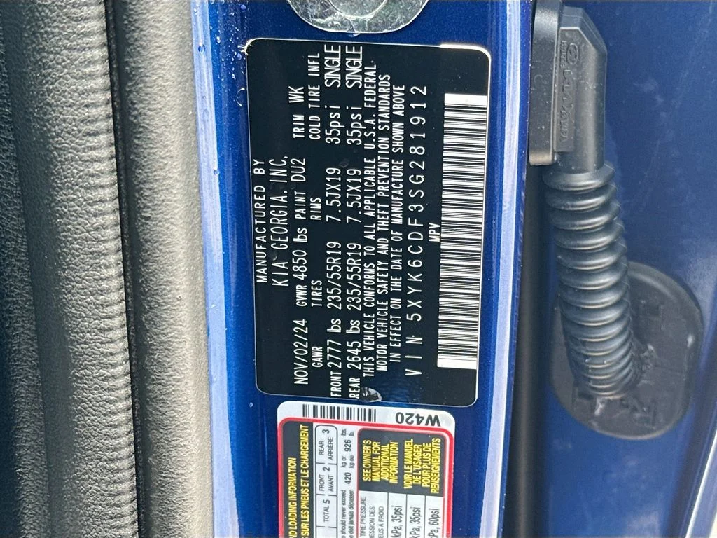 Used 2025 Blue Kia X-Line image 34