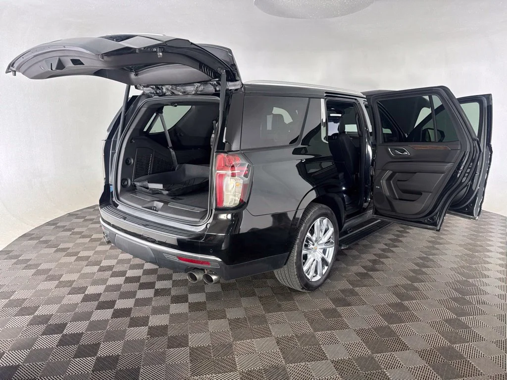 Used 2021 Black Chevrolet High Country image 22