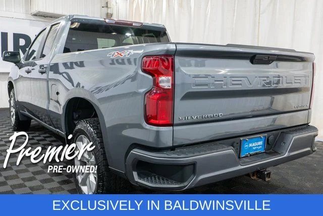 Used 2020 Gray Chevrolet Custom image 7