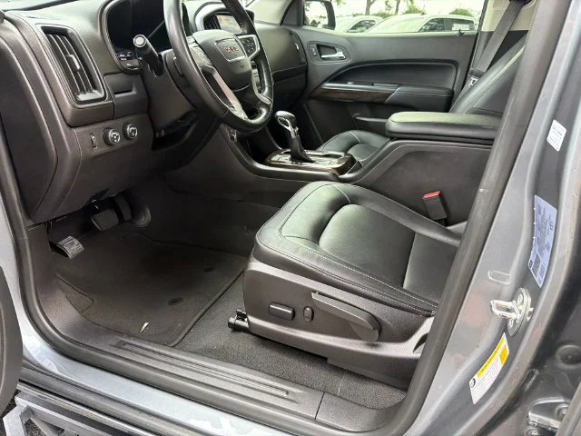 Used 2022 SATIN STEEL METALLIC GMC 4WD Elevation image 9