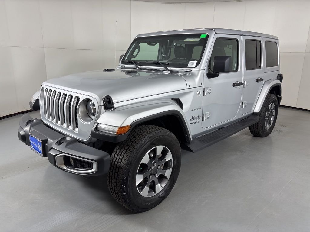 Used 2022 Silver Jeep Unlimited Sahara image 4