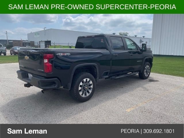 Used 2022 Black Chevrolet Custom image 5