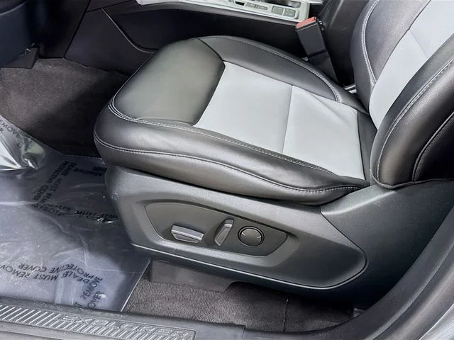 Used 2022 Gray Ford XLT image 19