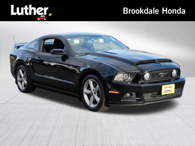 2014 Ford Mustang V6