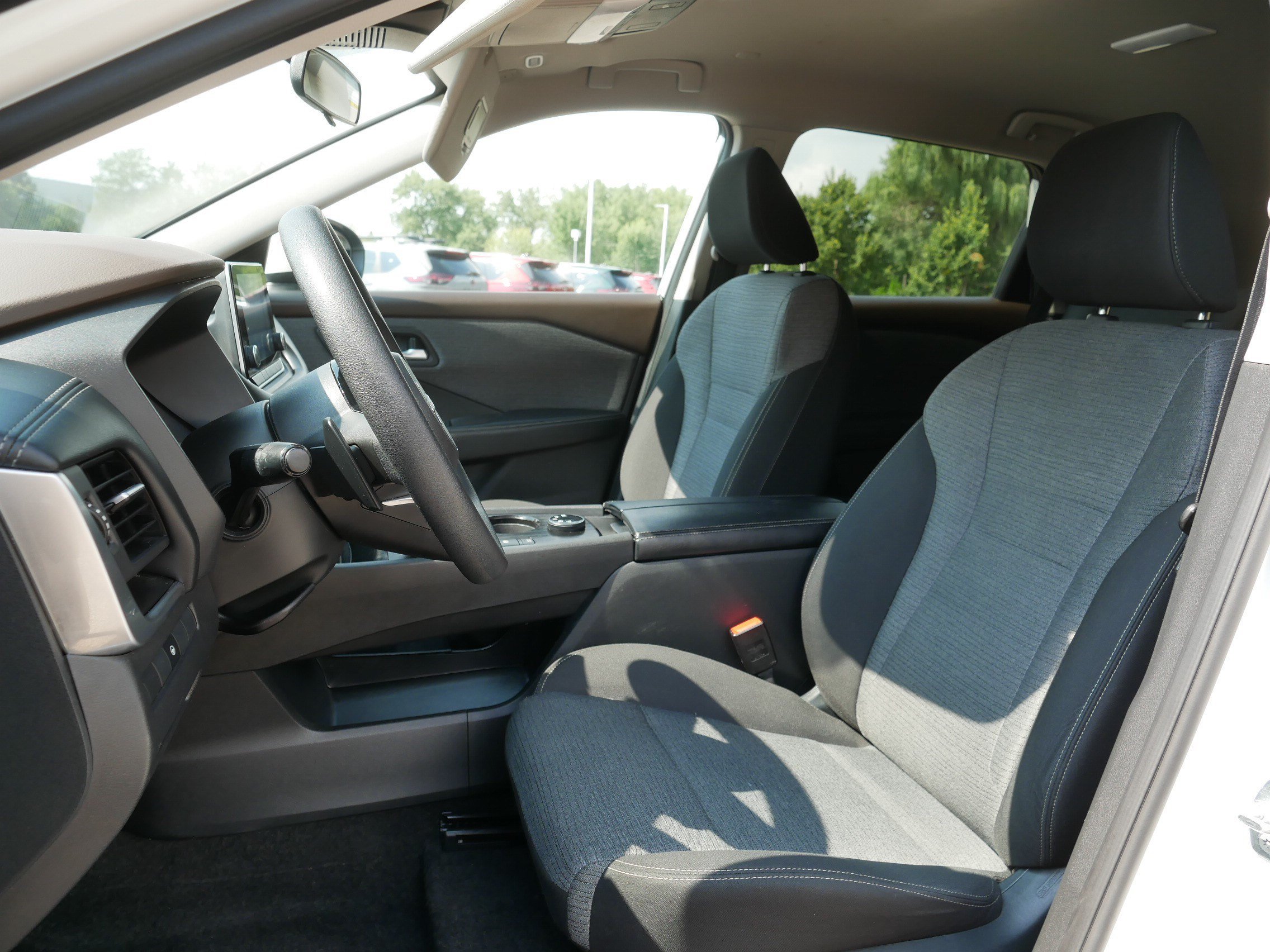 Certified Used 2023 Pearl White Tricoat Nissan SV image 34