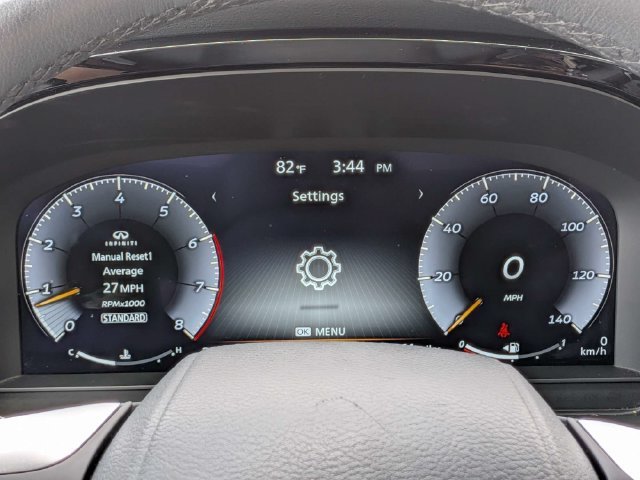 Used 2025 Silver INFINITI LUXE image 30