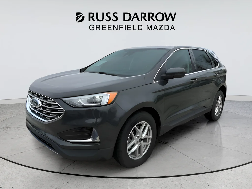 Used 2022 Green Ford SEL image 1