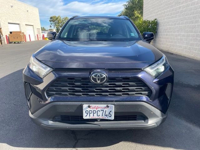 Used 2025  Toyota XLE image 2