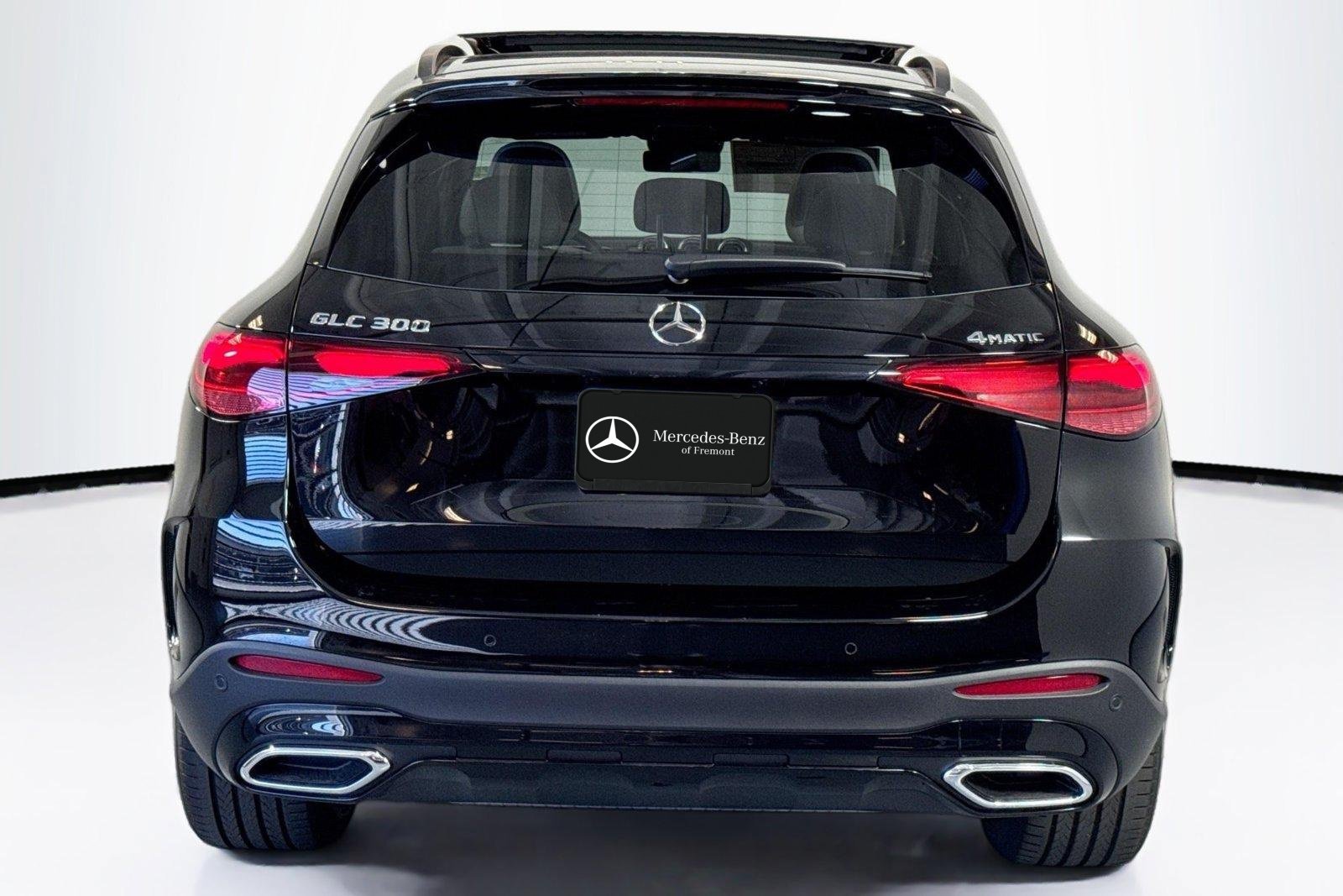 New 2026 Black Mercedes-Benz GLC 300 image 6