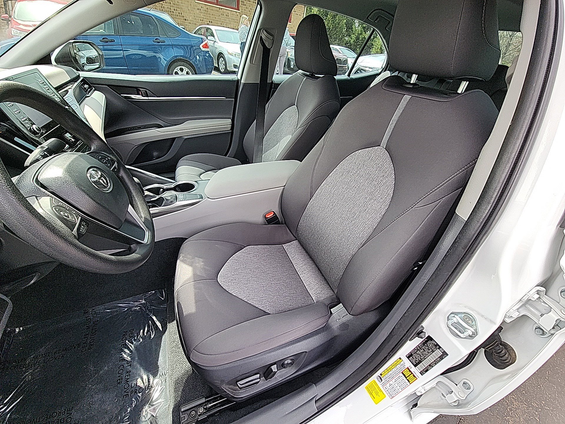 2024 Toyota Camry LE - Photo 20