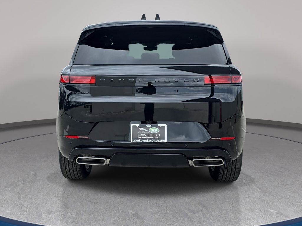 New 2026 Santorini Black Land Rover Dynamic SE image 6
