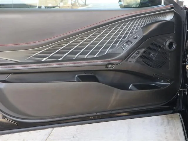 New 2025 Diamond Black Crystal Pearlcoat Dodge Scat Pack image 31