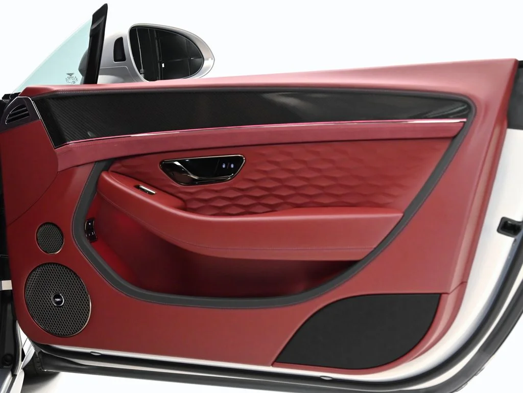 Used 2025  Bentley First Edition Launch Specification image 17