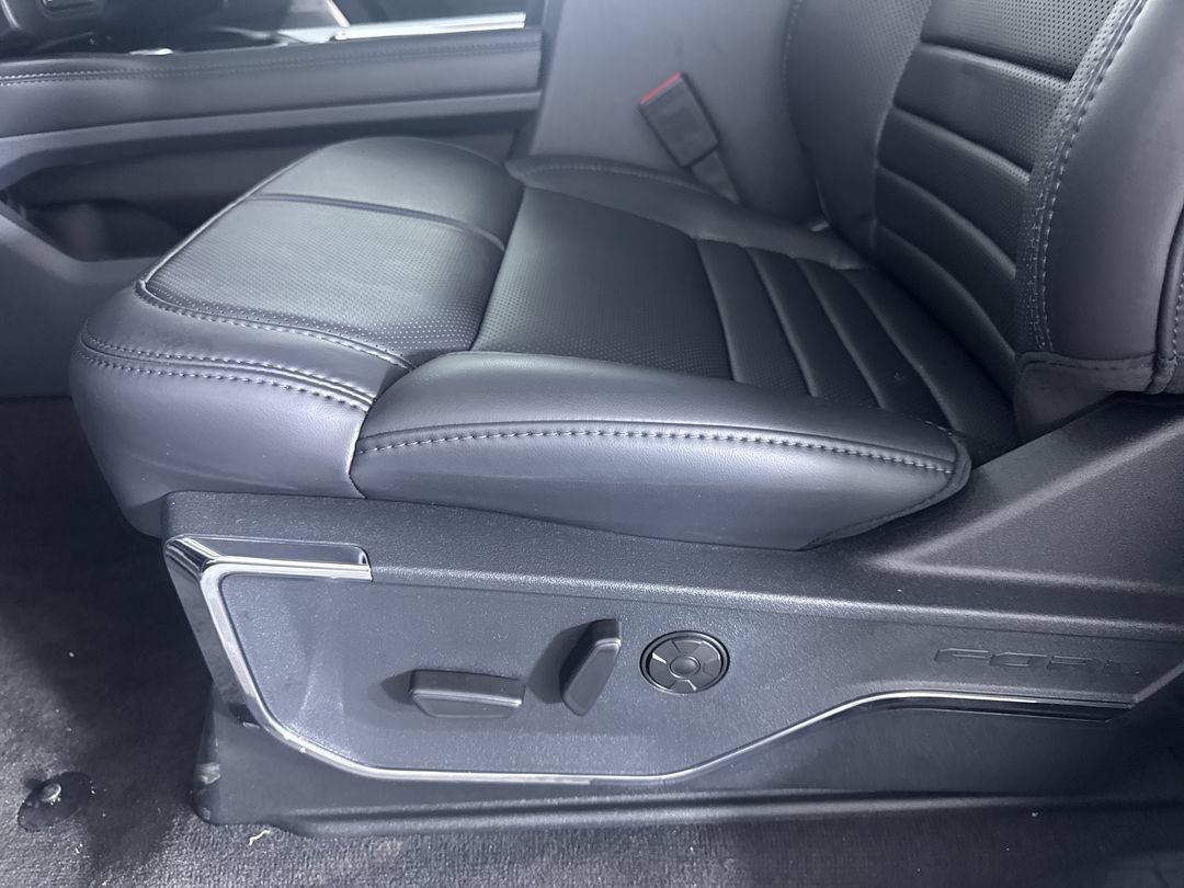 New 2026 Avalanche Ford Platinum image 13