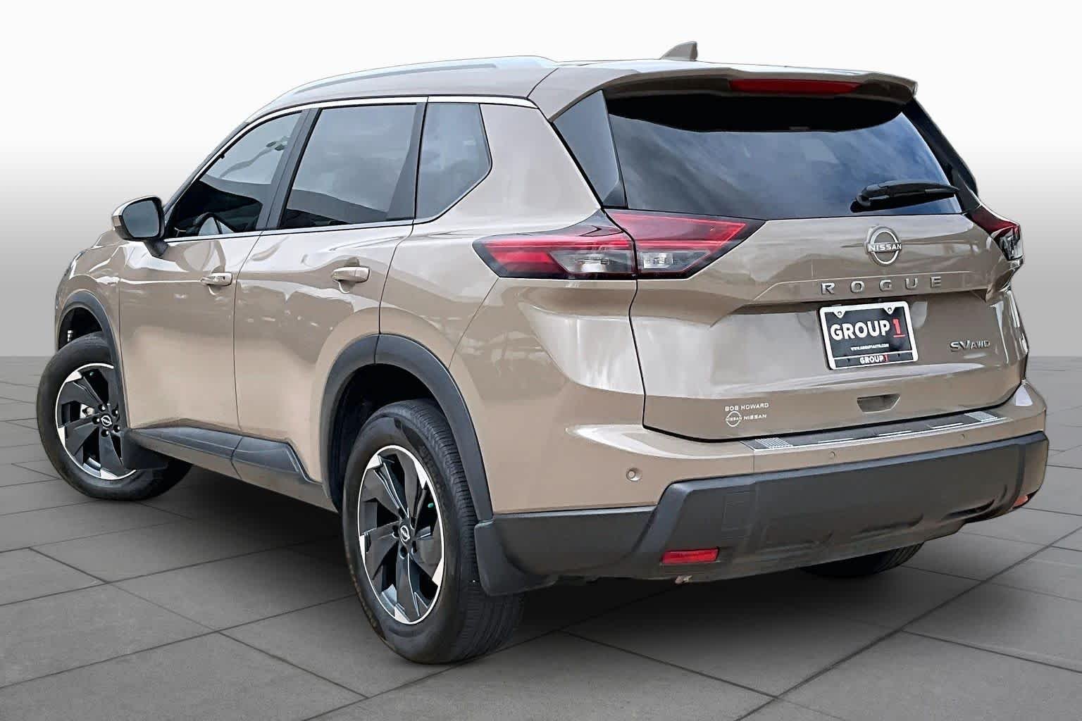 Used 2024 Baja Storm Metallic Nissan SV image 12