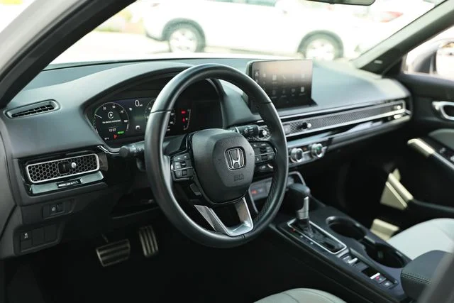 Certified Used 2025 Platinum White Pearl Honda Sport Touring image 21
