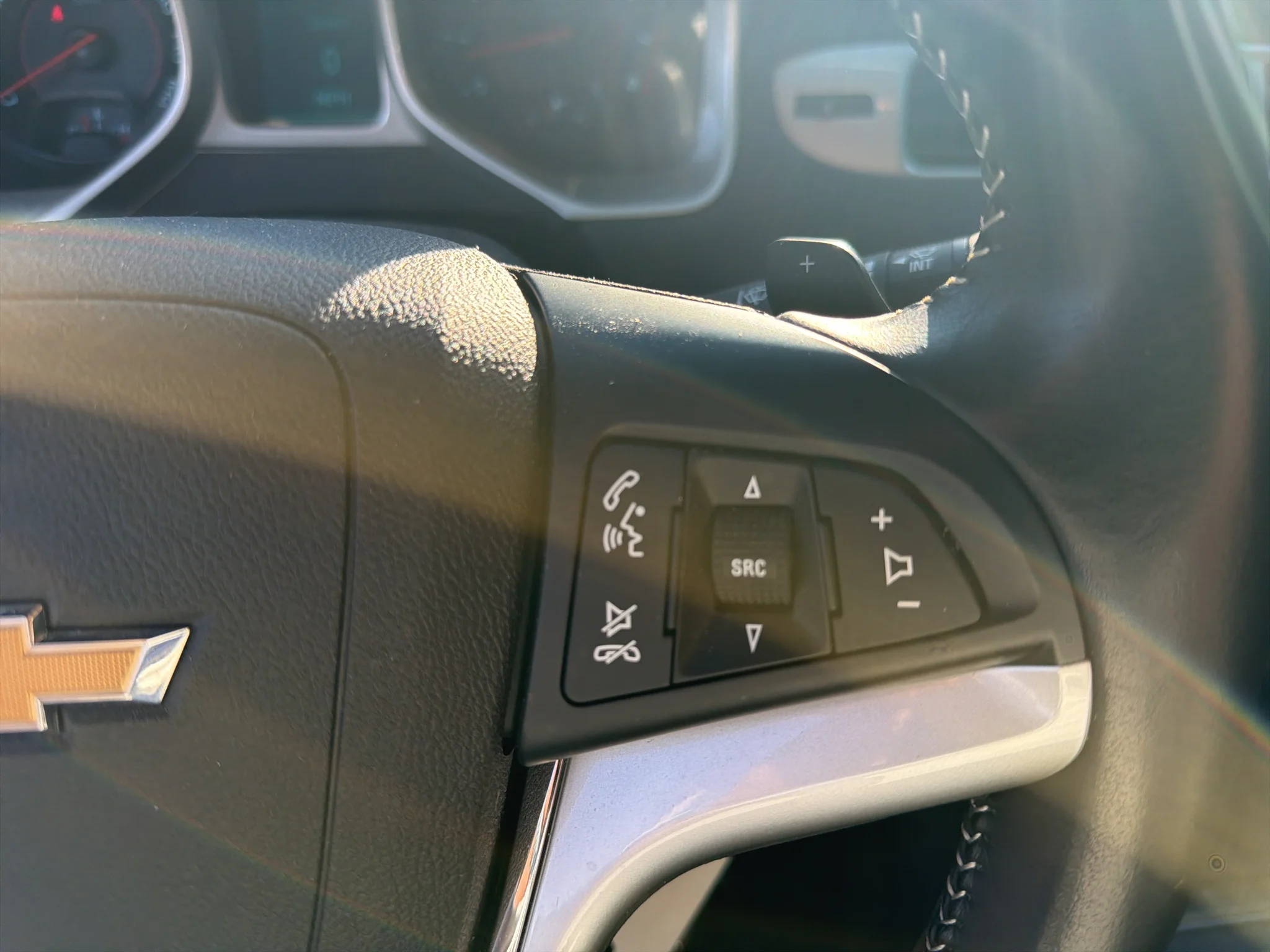 Used 2015 Silver Ice Metallic Chevrolet LT image 11