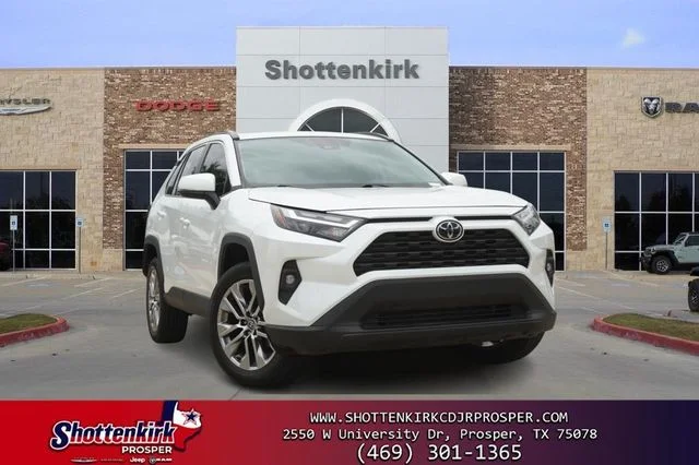 2023 Toyota RAV4 XLE Premium