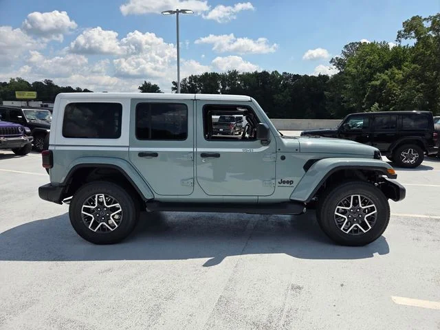 New 2026 Earl Clear-Coat Exterior Paint Jeep Sahara image 10