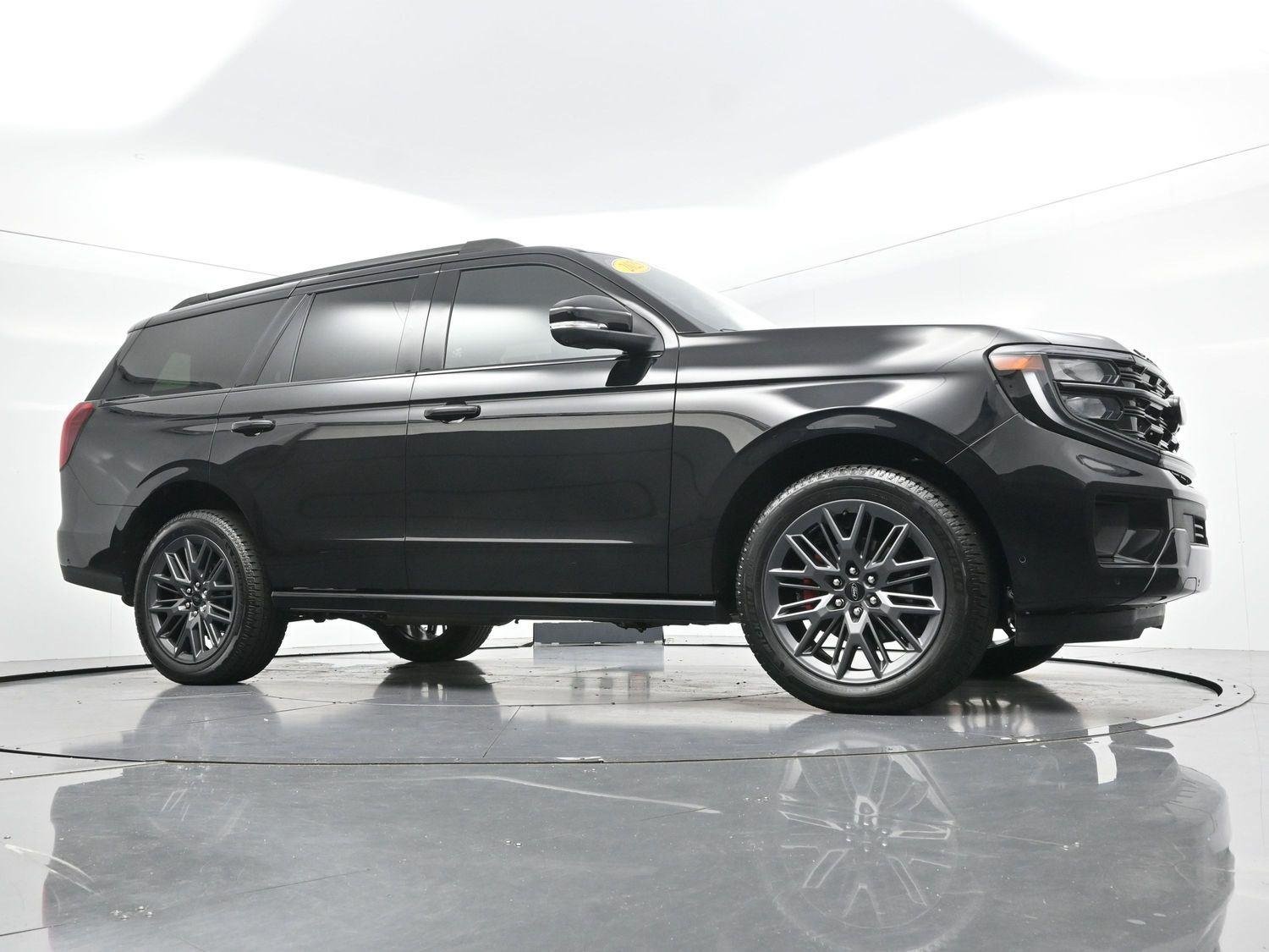 Used 2025 Agate Black Ford Platinum image 59
