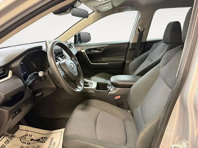 Used 2025 Silver Toyota XLE image 11