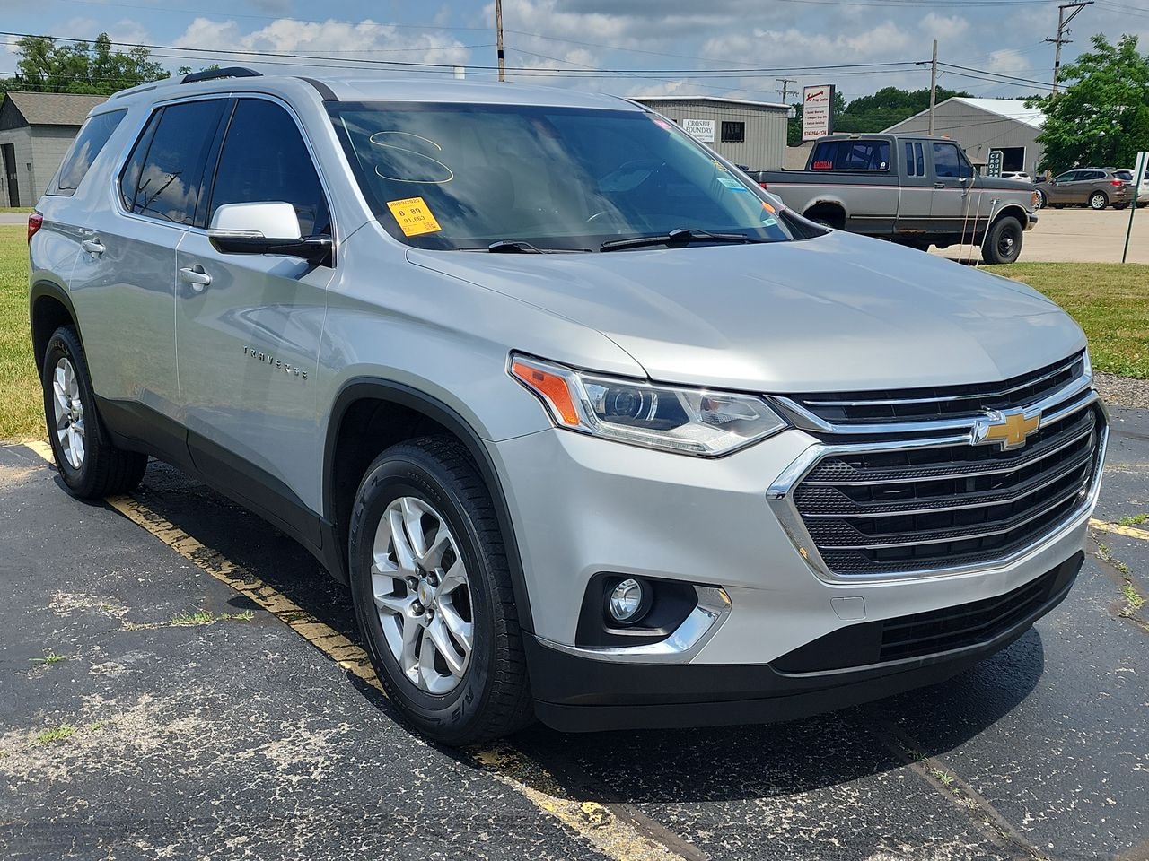 Used 2018 Silver Ice Metallic Chevrolet LT Cloth image 1