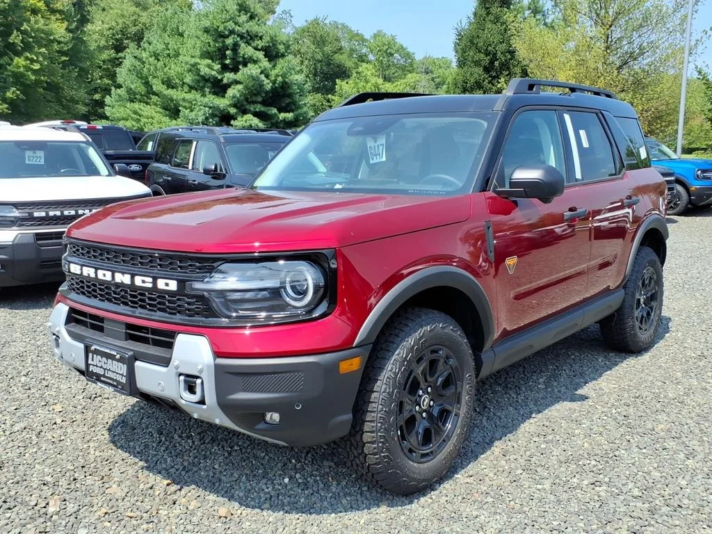 New 2026 Ruby Red Metallic Tinted Clearcoat Ford Badlands® image 3