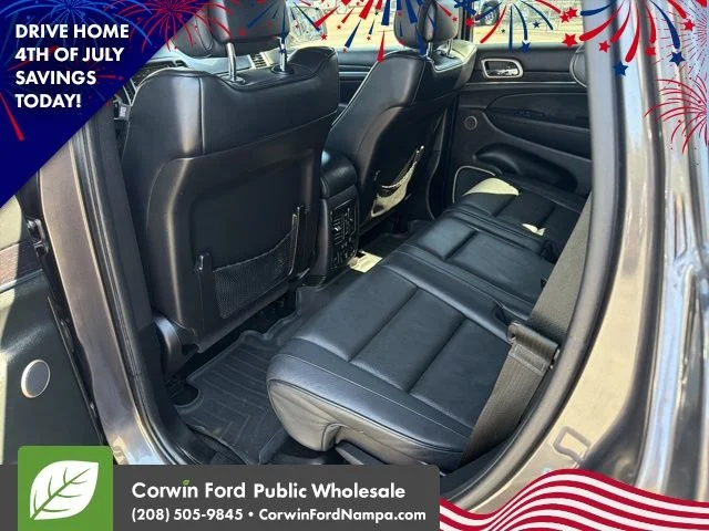 Used 2015 Gray Jeep Summit image 27