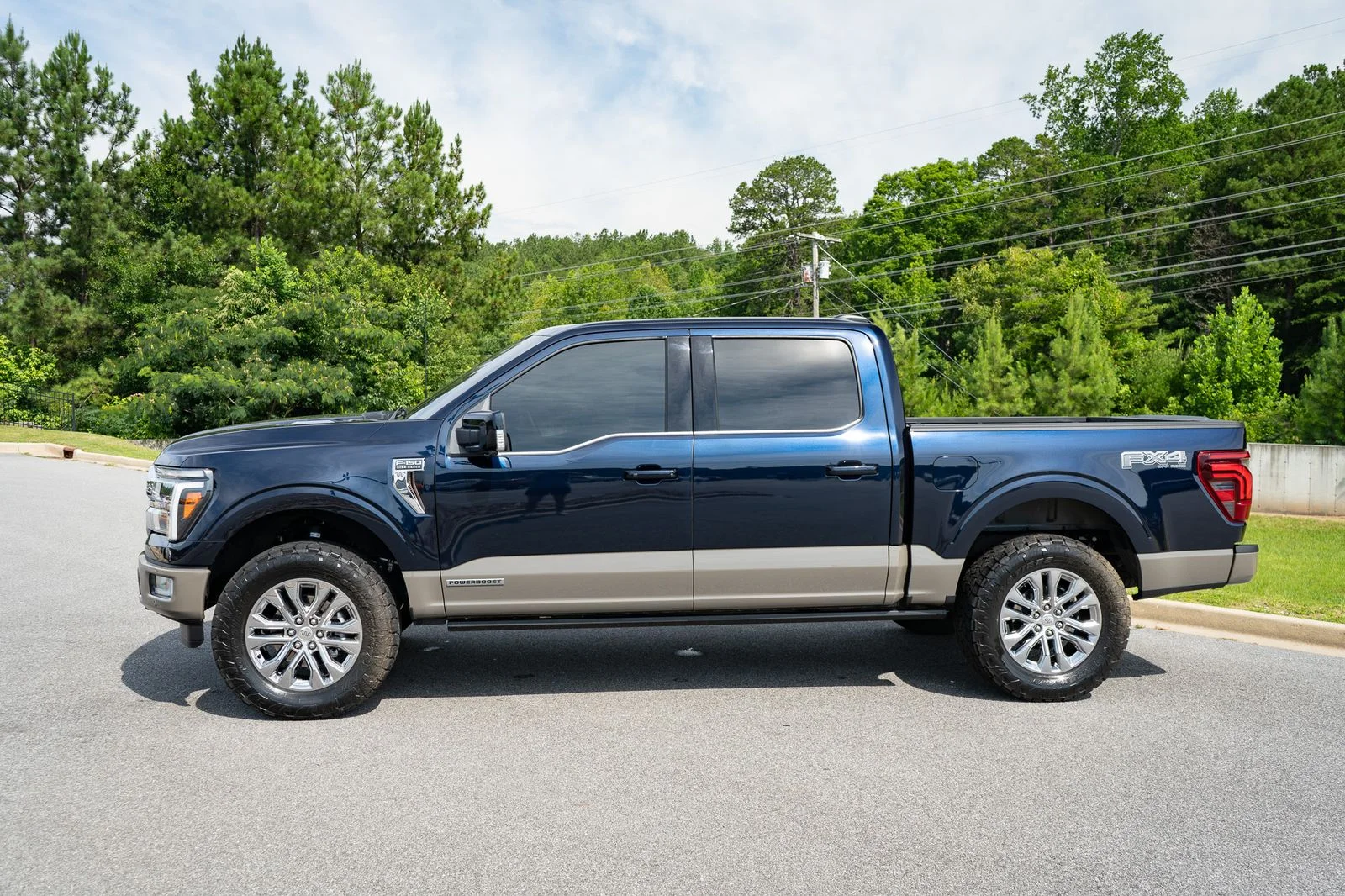 Used 2025 Blue Ford King Ranch image 14