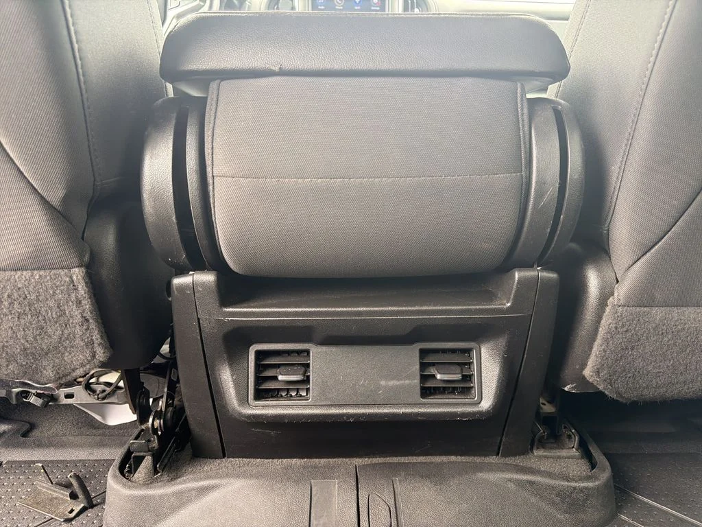 Used 2022 White Chevrolet LT image 22