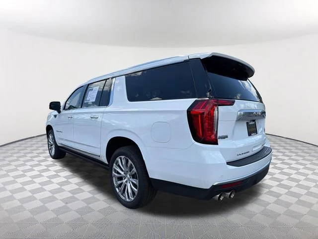 Used 2023 Summit White GMC Denali image 7