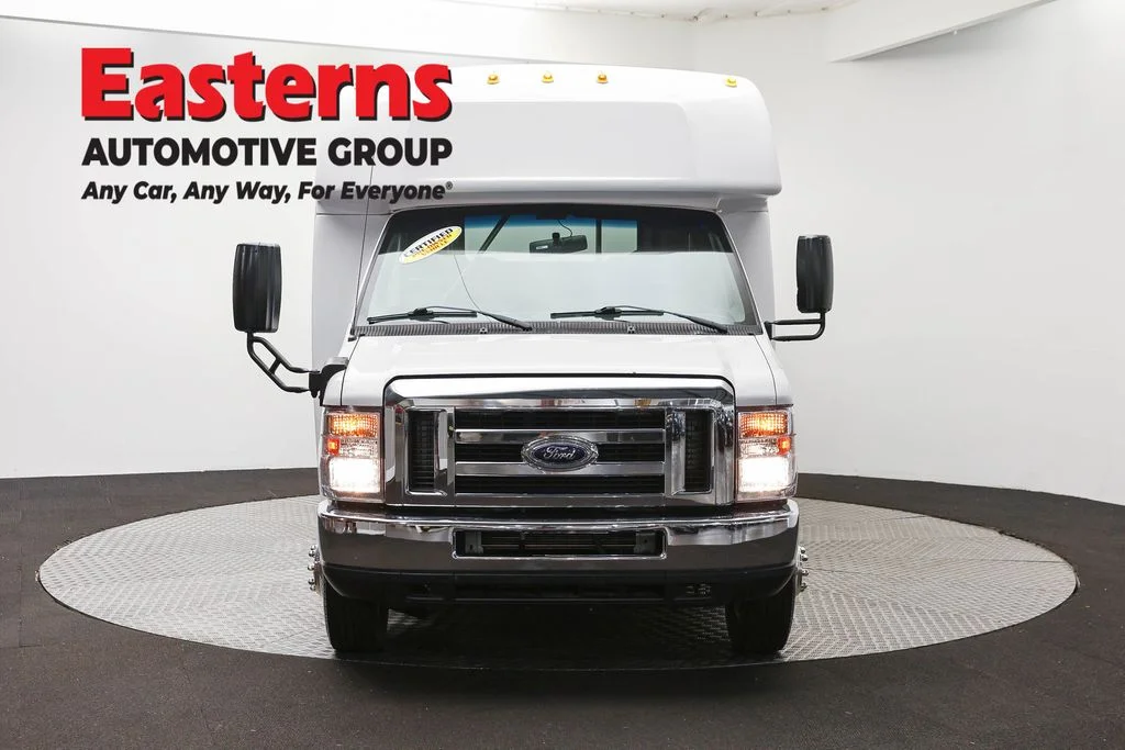 Used 2018 White Ford Base image 2