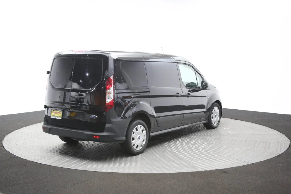 Used 2022 Black Ford XL image 37