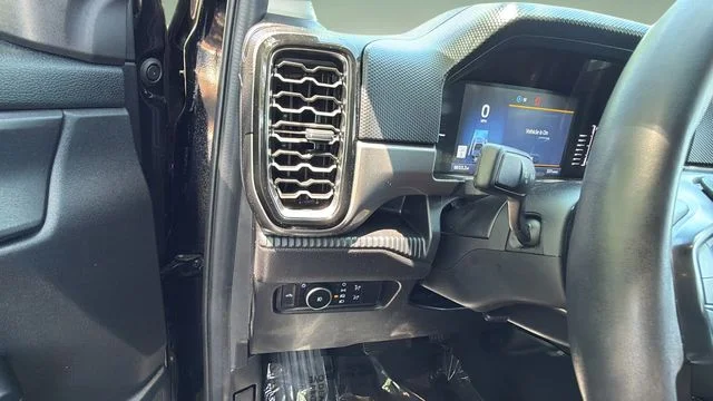 Used 2024 Black Ford XLT image 22