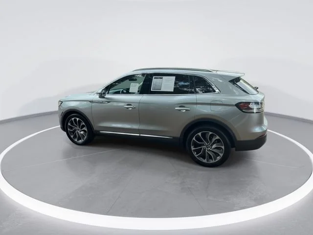 Used 2021 Silver Lincoln Reserve image 6