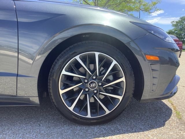 Certified Used 2023 Gray Hyundai Limited image 39