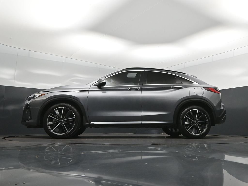 Used 2023 Gray INFINITI LUXE image 39