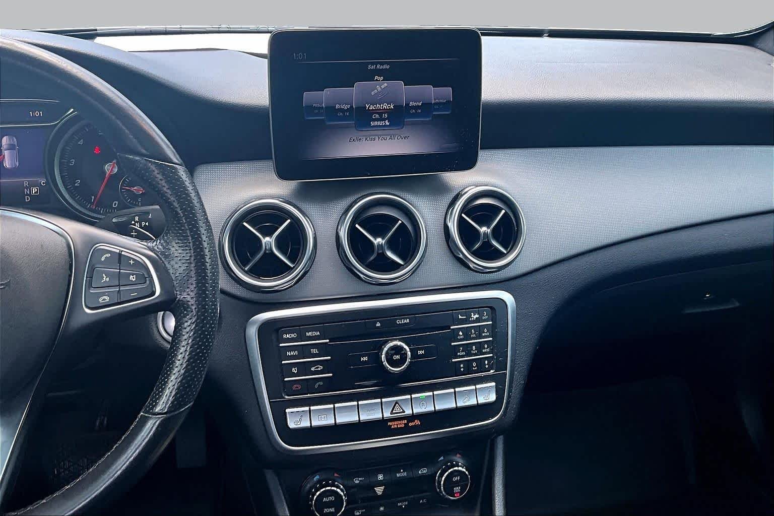 Used 2019 Mountain Grey Metallic Mercedes-Benz GLA 250 image 7