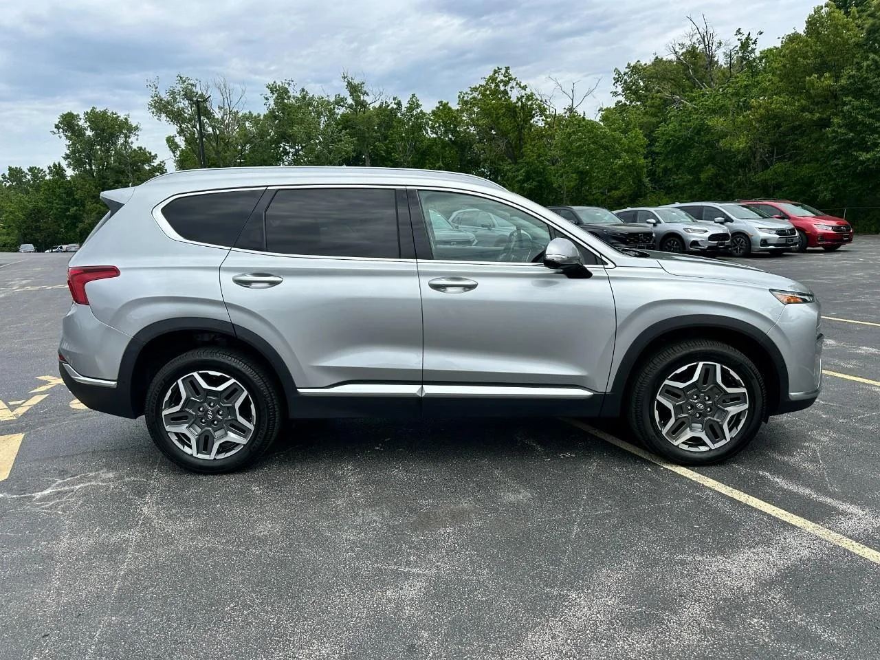 Used 2022 Shimmering Silver Hyundai Limited image 3