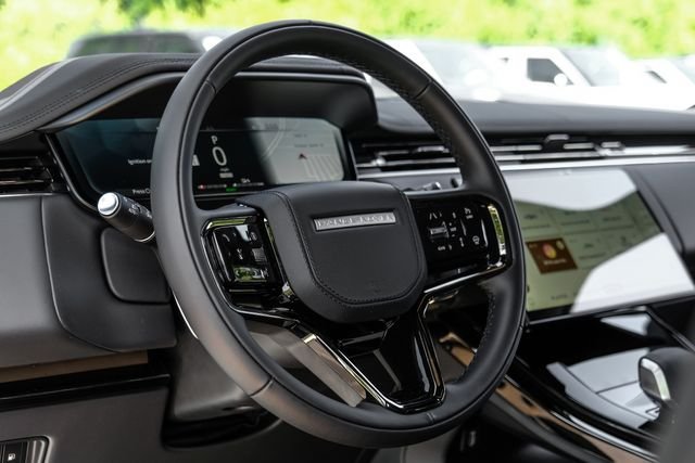 New 2026  Land Rover Dynamic SE image 18