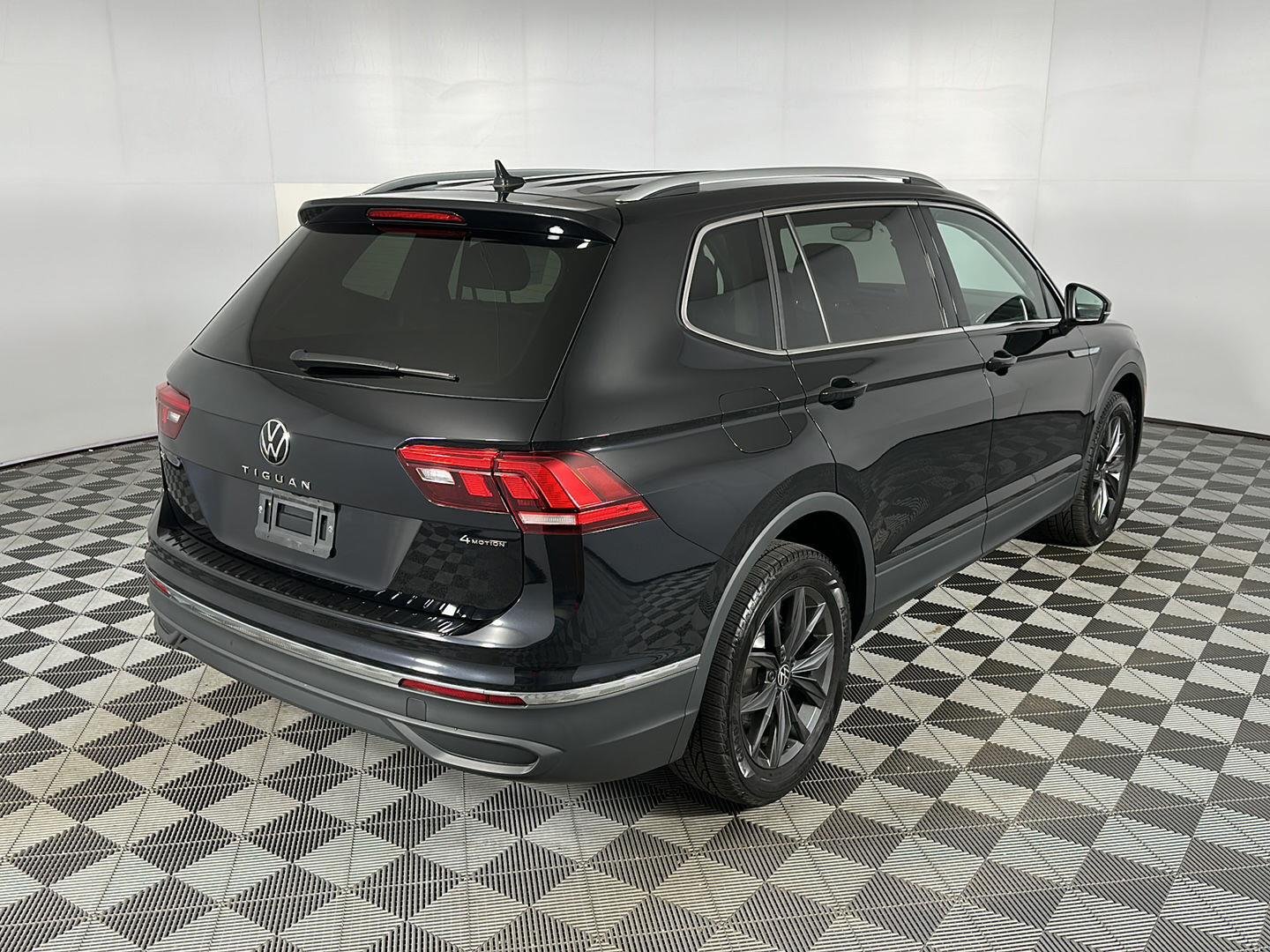 Certified Used 2024 Deep Black Pearl Volkswagen SE image 9