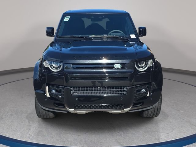 Used 2022 Black Land Rover  image 3