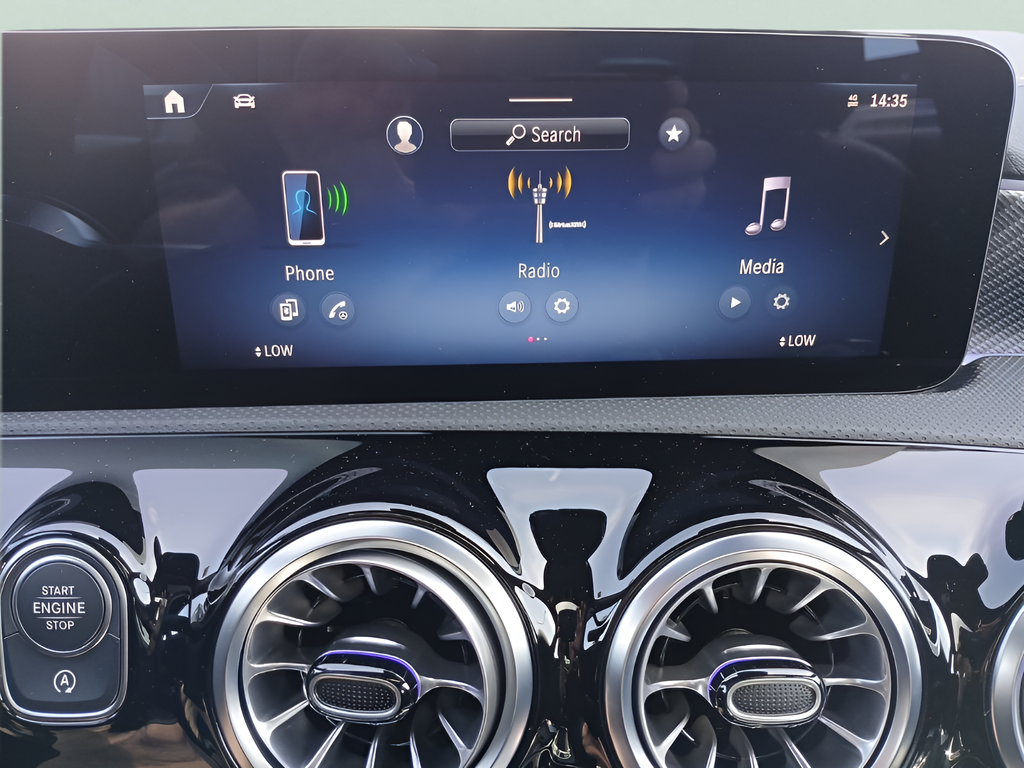 2025 Mercedes-Benz CLA CLA 250 - Photo 17