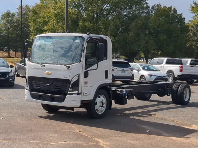 2025 Chevrolet Low Cab Forward 5500 XD 
