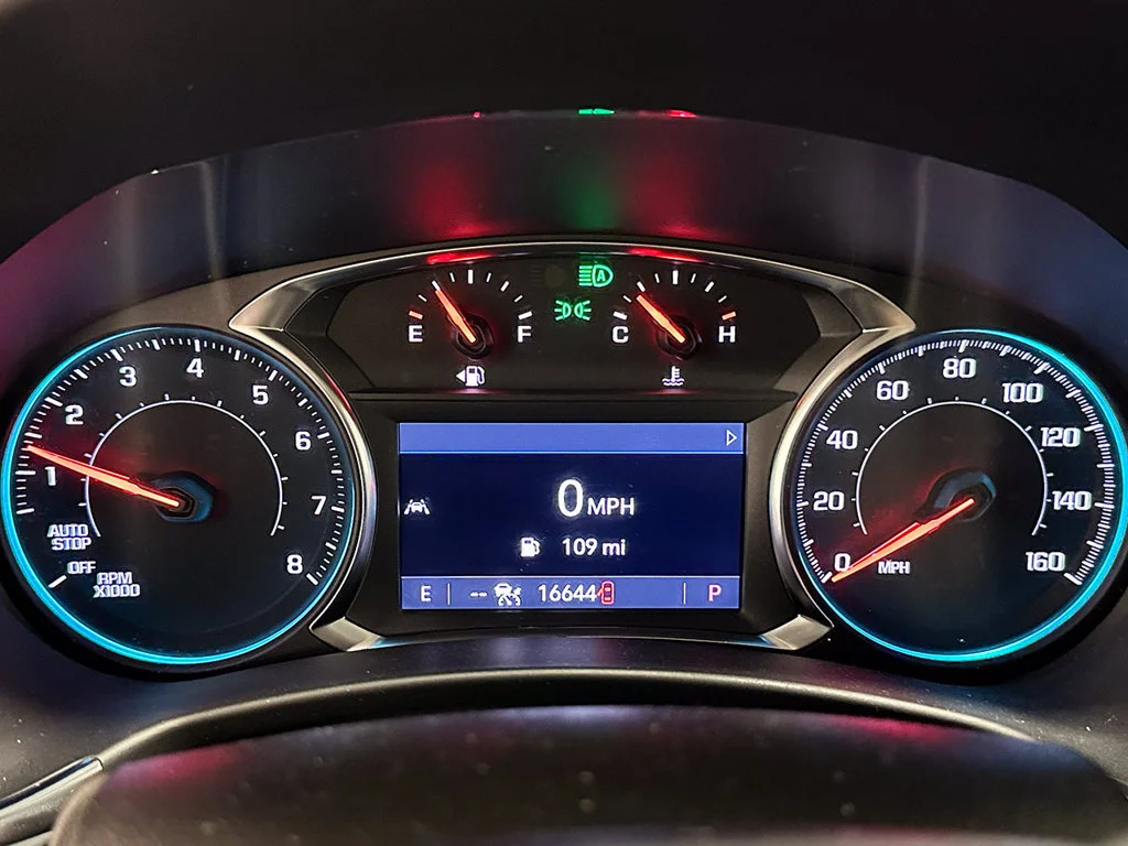Used 2024 Summit White Chevrolet Premier image 35