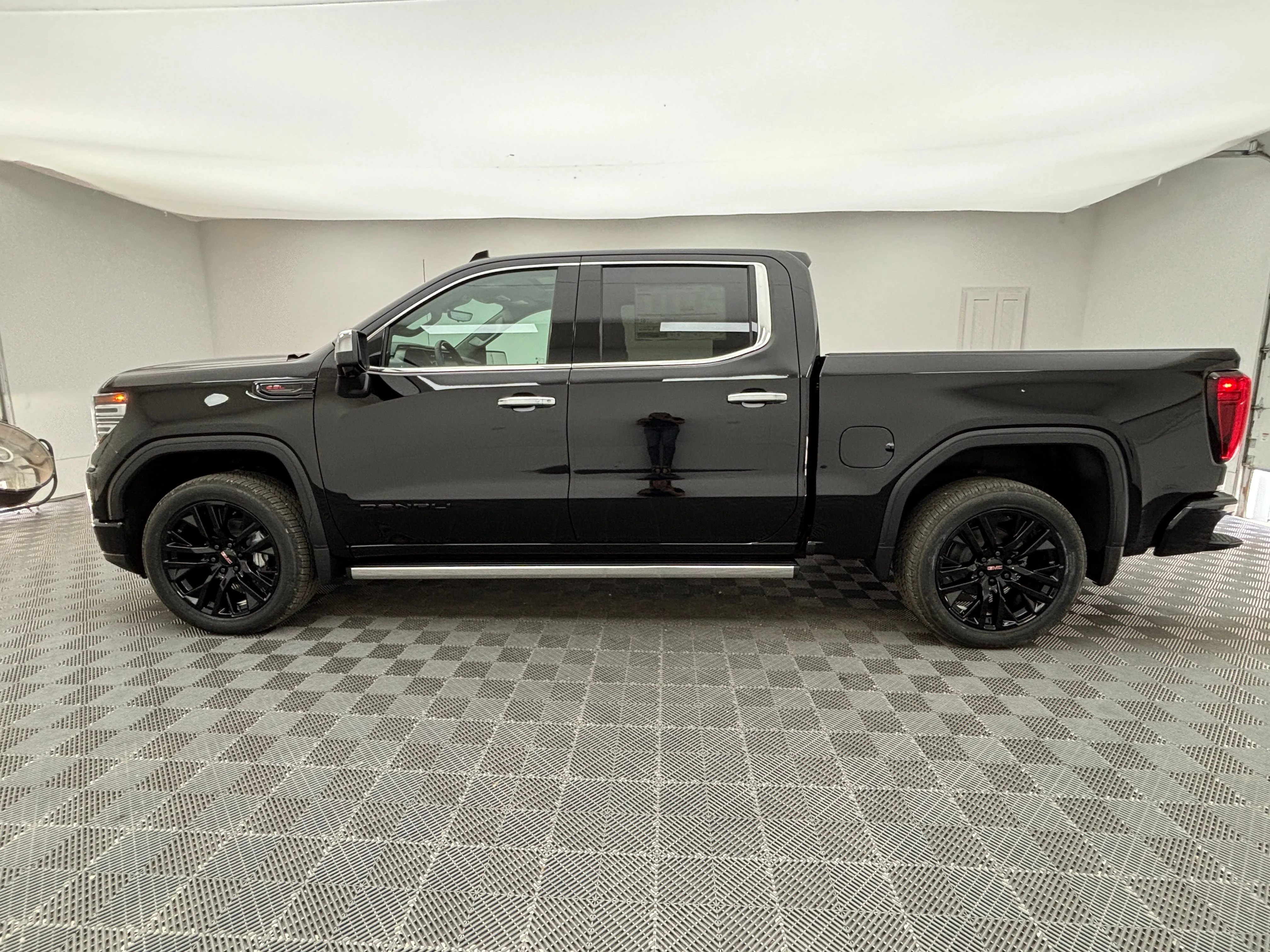 2026 GMC Sierra 1500 Denali - Photo 16