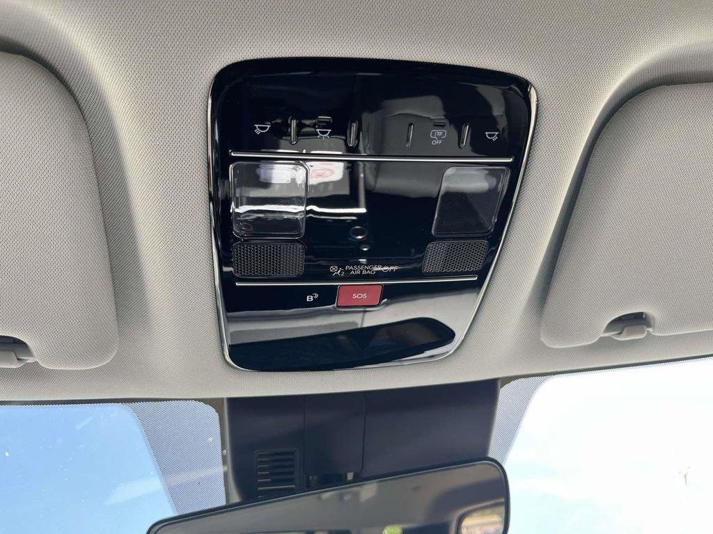 New 2026 White Hyundai SEL FWD image 50