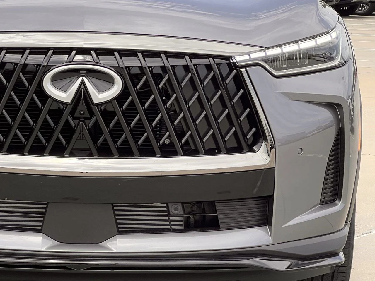 New 2027 GRAPHITE SHADOW INFINITI Sport AWD image 8