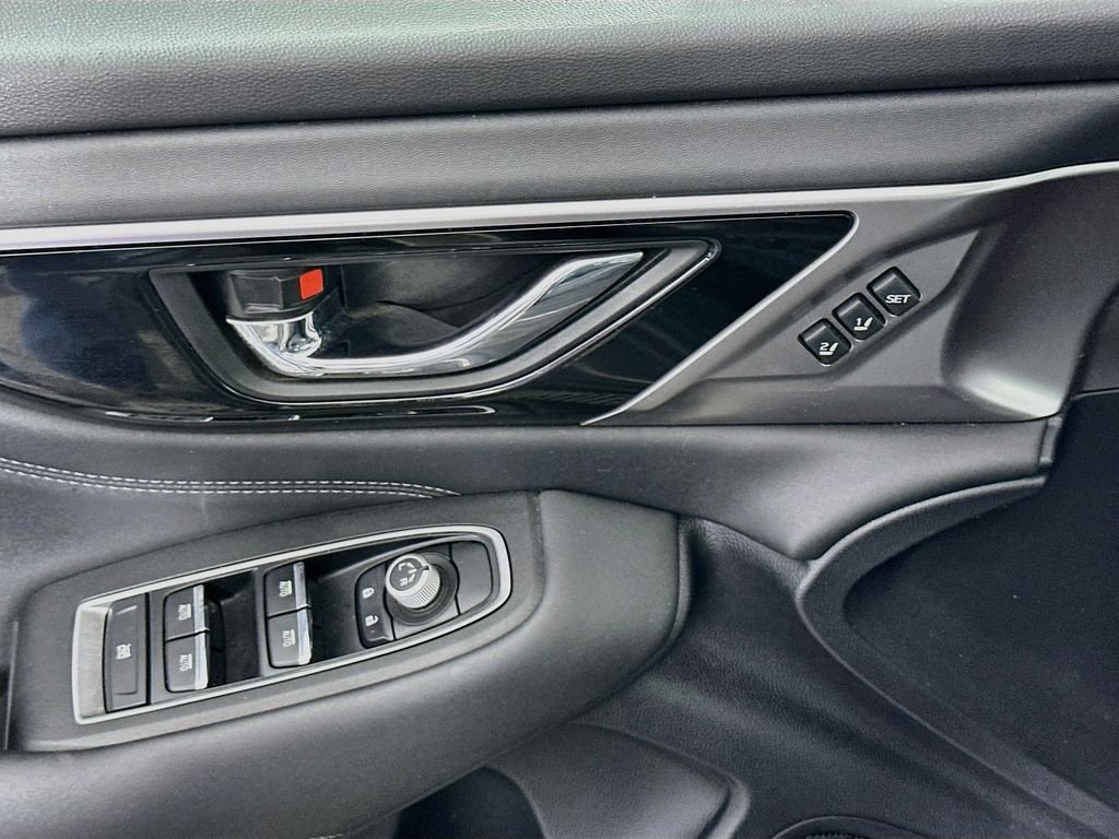 Used 2024 Brilliant Bronze Metallic Subaru Limited image 18